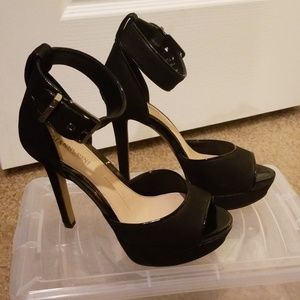Gianni Bini 6.5 womens heels.